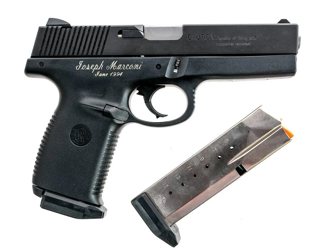 S&W SW 40F SIGMA スミスアンドウェッソン シグマ S&W SW40F Sigma Series .40 S&W Semi Auto Pistol - CT Firearms Auction